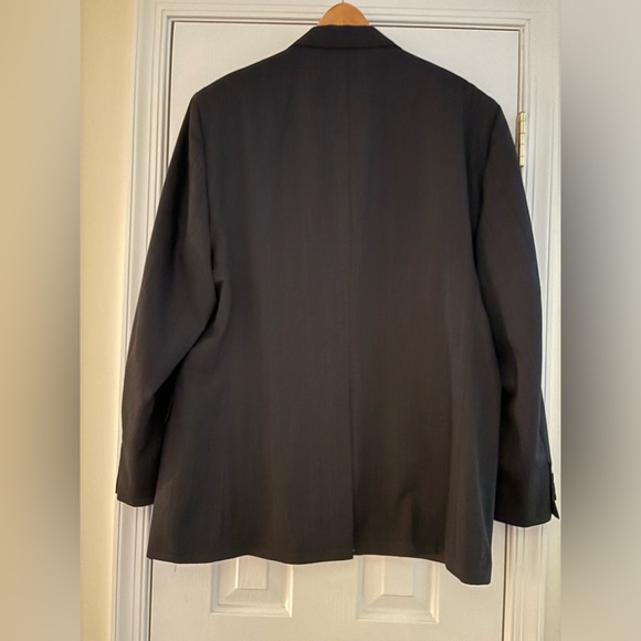 46L Brookleigh men’s dark gray with a thin pinstriped suit - Picture 3 of 6